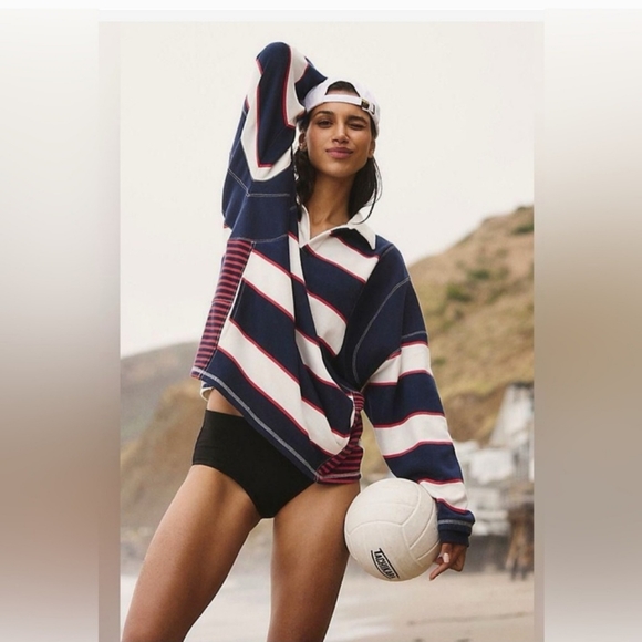 FP Movement by Free People Tops - NWT FP Movement Work It Out Printed Pullover - Navy Combo